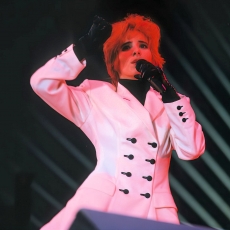 mylene-farmer-concert-pour-sos-racisme-la-cinq-15-juillet-1987-014